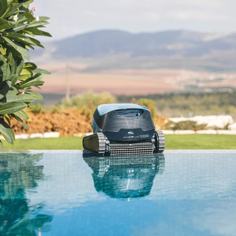 Robot automat curatare piscina, pentru podea, pereti si linia apei, 18 m cablu, lungime piscina max 12 m, S2000 - Dolphin Maytronics S2000
